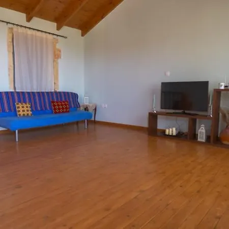 Semesterbostad Kampia Village House
